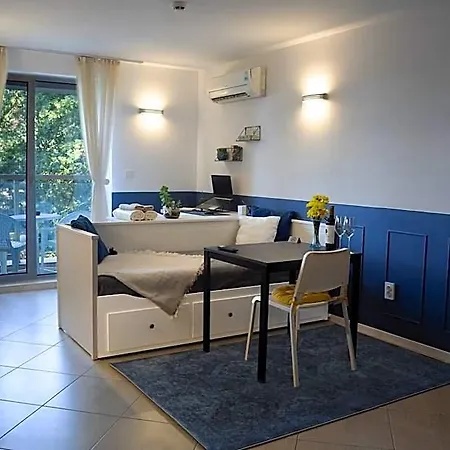Cosy With Pool & Near Ξενοδοχείο